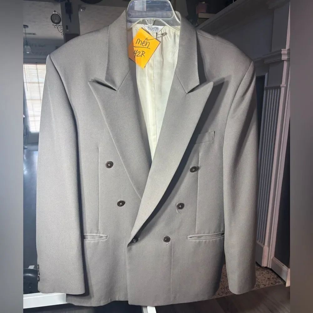 Men's Cellini Collection Double-Breasted Gray Blazer 42R EPC